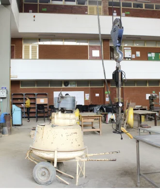Infraestructura de uno de los laboratorios de la Escuela