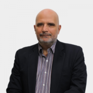 Fotografía frontal del profesor JAvier Alejandro Acevedo Guerrero