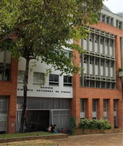 Foto de la fachada del Edificio Virginia Gutierrez de Pineda