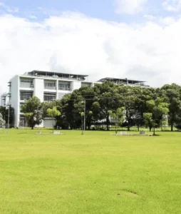 Plano general de uno de los edificios de la sede de Guatiguará