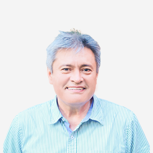 The photo was taken in the foreground, white background and Professor Luis Ignacio Gonzalez, is located in the center.