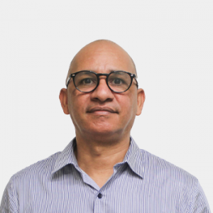 Front photograph of Professor Arnoldo Rafael Teheran