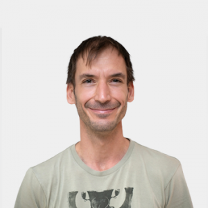 Front photograph of Professor Björn Reu