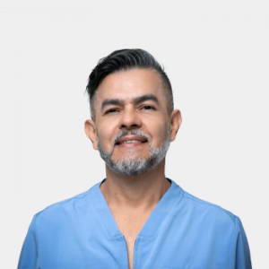 Front photograph of Professor Carlos Alberto Garcia