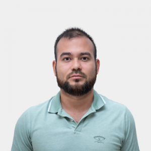 Front photograph of Professor Diego Armando Rueda