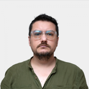 Front photograph of Professor Edwin Orlando Lopez