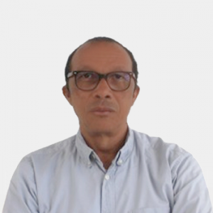 Front photograph of Professor Enrique Mejía Ospino