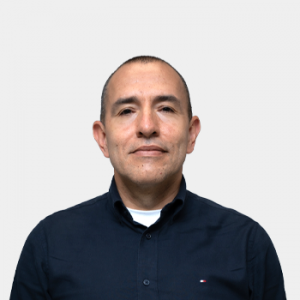 Front photograph of Professor Heller Guillermo Sanchez