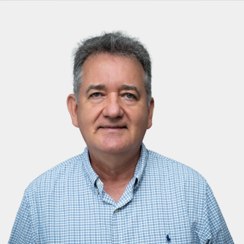 Front photograph of Professor Luis Carlos Mantilla Figueroa