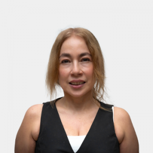 Fotografía frontal de la profesora Hebenly Celis