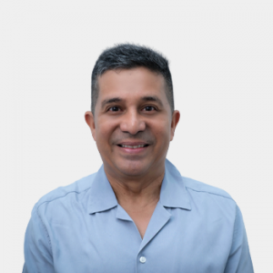 Front photograph of Professor Luis Miguel Sosa