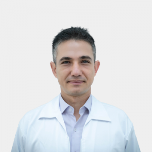 Front photograph of Professor Tito Cesar Quintero