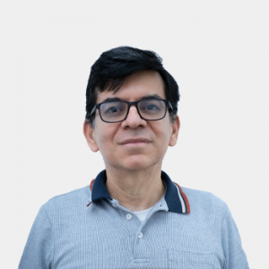Fotografía frontal del profesor Agustin Vera