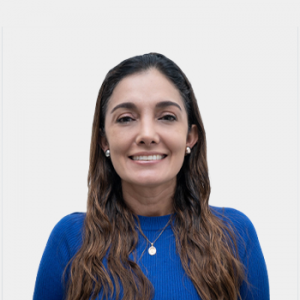 Fotografía frontal de la profesora Edna Magaly Gamboa
