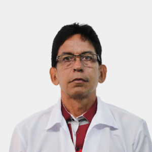 Fotografía frontal del profesor Gerardo Mantilla