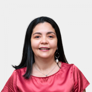 Fotografía frontal de la profesora Marisela Marquez