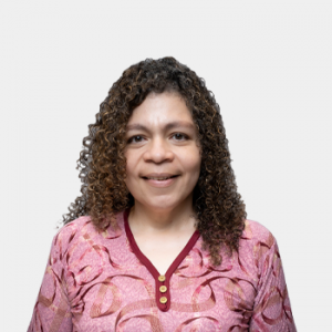 Fotografía frontal del profesora Olga Lucía Uribe Enciso