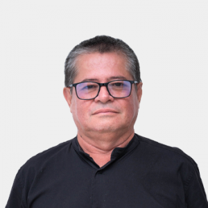 Front photograph of Professor Wilson Gómez Moreno