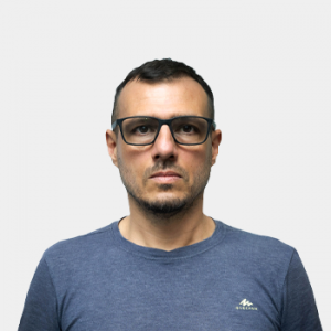 Front photograph of Professor Manuel Eduardo Mejía Serrano