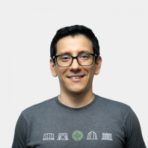 Front photograph of Professor Nicolás Esteban Hernández Bustos