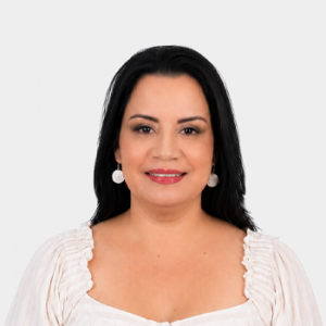 Fotografía frontal de la profesora Adriana Albarracín Mantilla