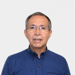Front photograph of Professor Cesar Augusto Roa