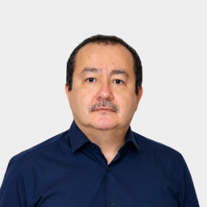 Fotografía frontal del profesor Edwin Alberto Garavito Hernandez