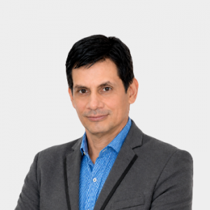 Front photograph of Professor Fernando Rondon Gonzalez