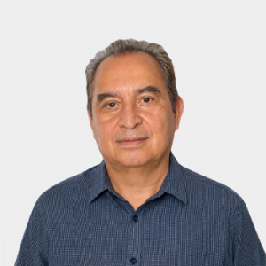 Front photograph of Professor Homero Ortega