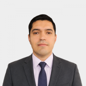 Fotografía frontal del profesor Hoover Fabian Rueda