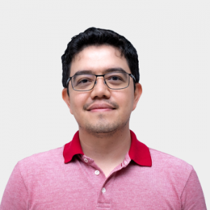 Fotografía frontal del profesor Israel Garnica Bohorquez