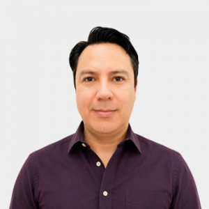 Fotografía frontal del profesor John William Vasquez