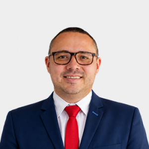 Front photograph of Professor Jorge Andrey Cáceres