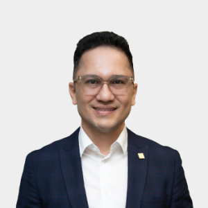 Fotografía frontal del profesor Jorge Enrique Pulido Blanco