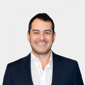 Fotografía frontal del profesor Orlando Enrique Contreras Pacheco