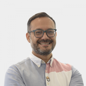 Front photograph of Professor Diego Hernandez