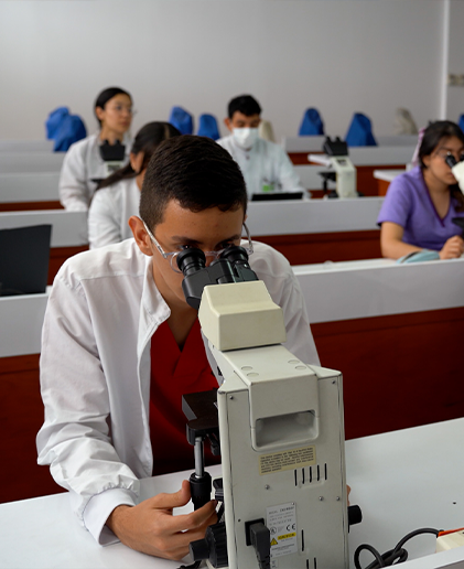 Carrusel de Instalaciones de Medicina