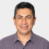 Front photograph of Professor Oscar Arnulfo Quiroga Quiroga